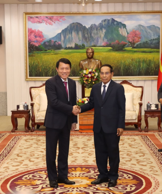 Vice President Welcomes Vietnamese Minister of Public Security